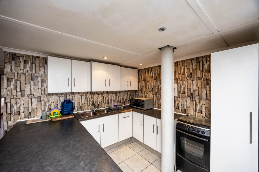 6 Bedroom Property for Sale in Kaysers Beach Eastern Cape